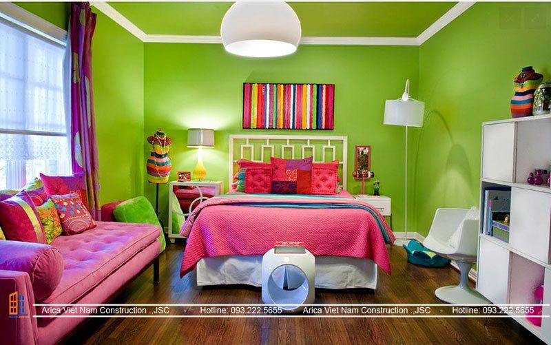 Phòng ngủ màu hồng – xanh lá cây
